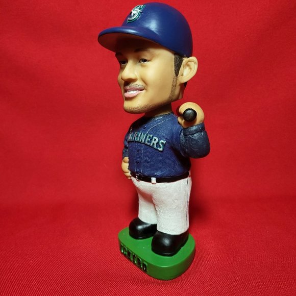 Bobble Head Doll ichiro Suzuki Seattle Mariners Bobbie Dobbie - Picture 8 of 14